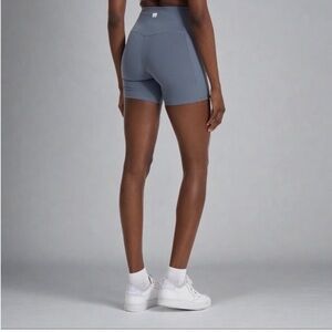 NWOT Vuori Studio Pocket Shorts Azure Size Xs